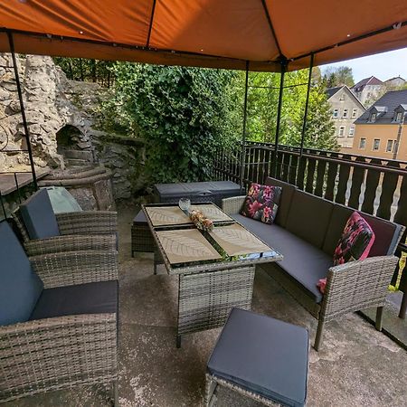 Waldblickwohnung Mit Schoener Terrasse Und Kamin Sebnitz Luaran gambar